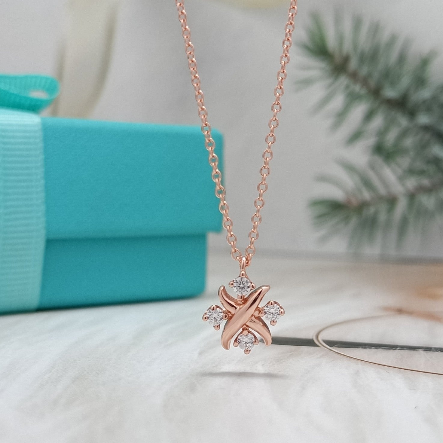 TIFFANY PINWHEEL NECKLACE DIAMOND