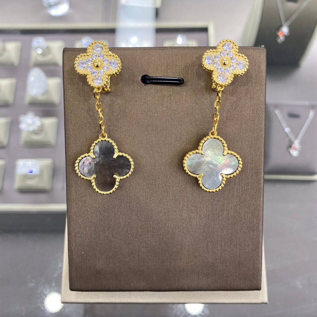 Van Cleef & Arpels CLOVER 2 MOTIFS DIAMOND GOLD EARRINGS