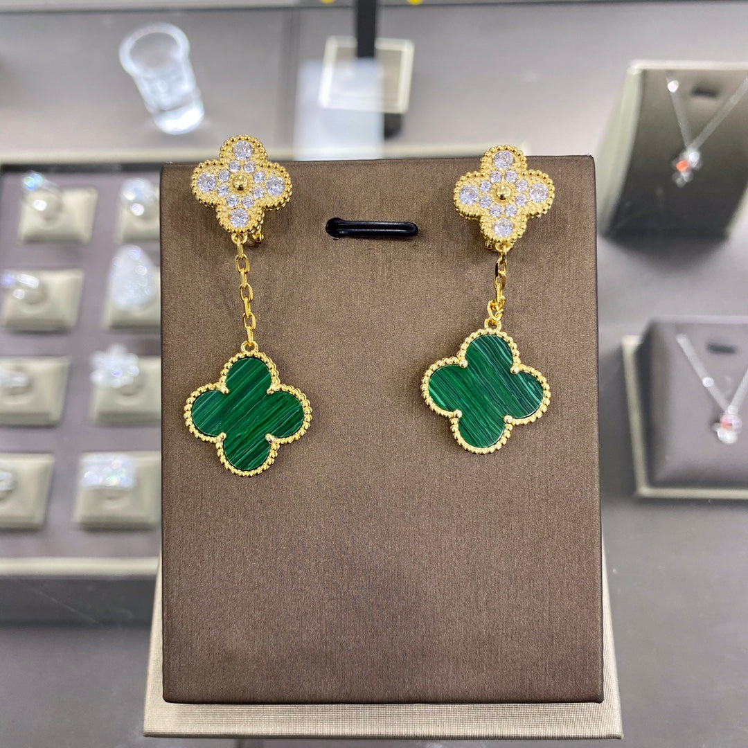 Van Cleef & Arpels CLOVER 2 MOTIFS DIAMOND GOLD EARRINGS
