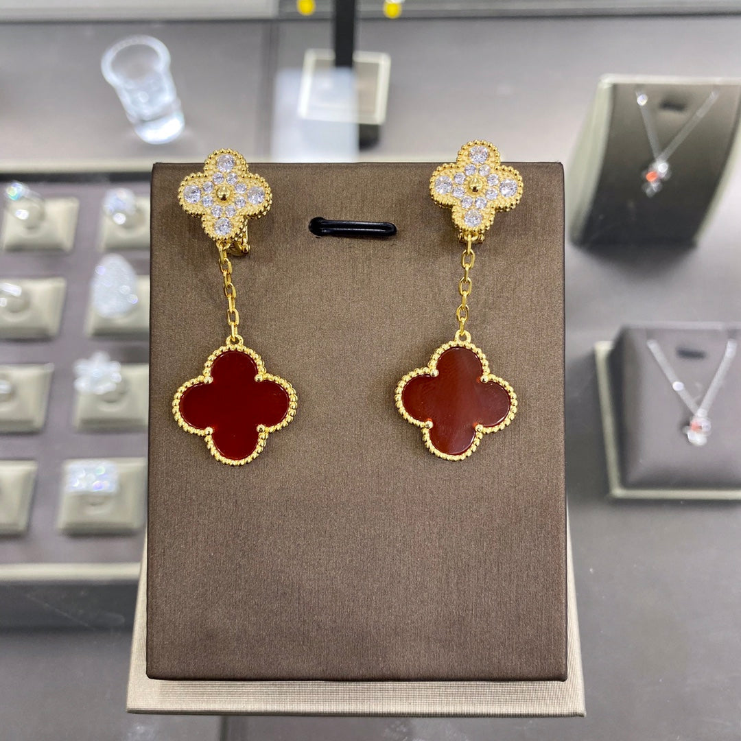 Van Cleef & Arpels CLOVER 2 MOTIFS DIAMOND GOLD EARRINGS