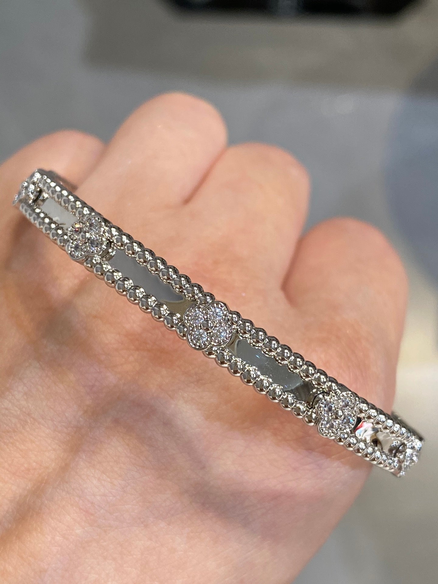 Van Cleef & Arpels PERLEE SMALL BRACELET