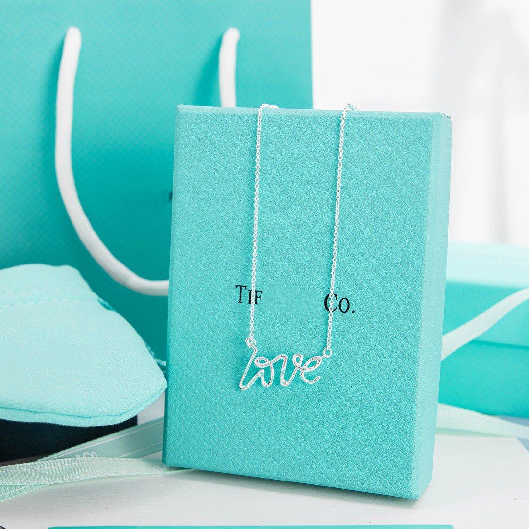TIFFANY PALOMA S GRAFFITI LOVE NECKLACE