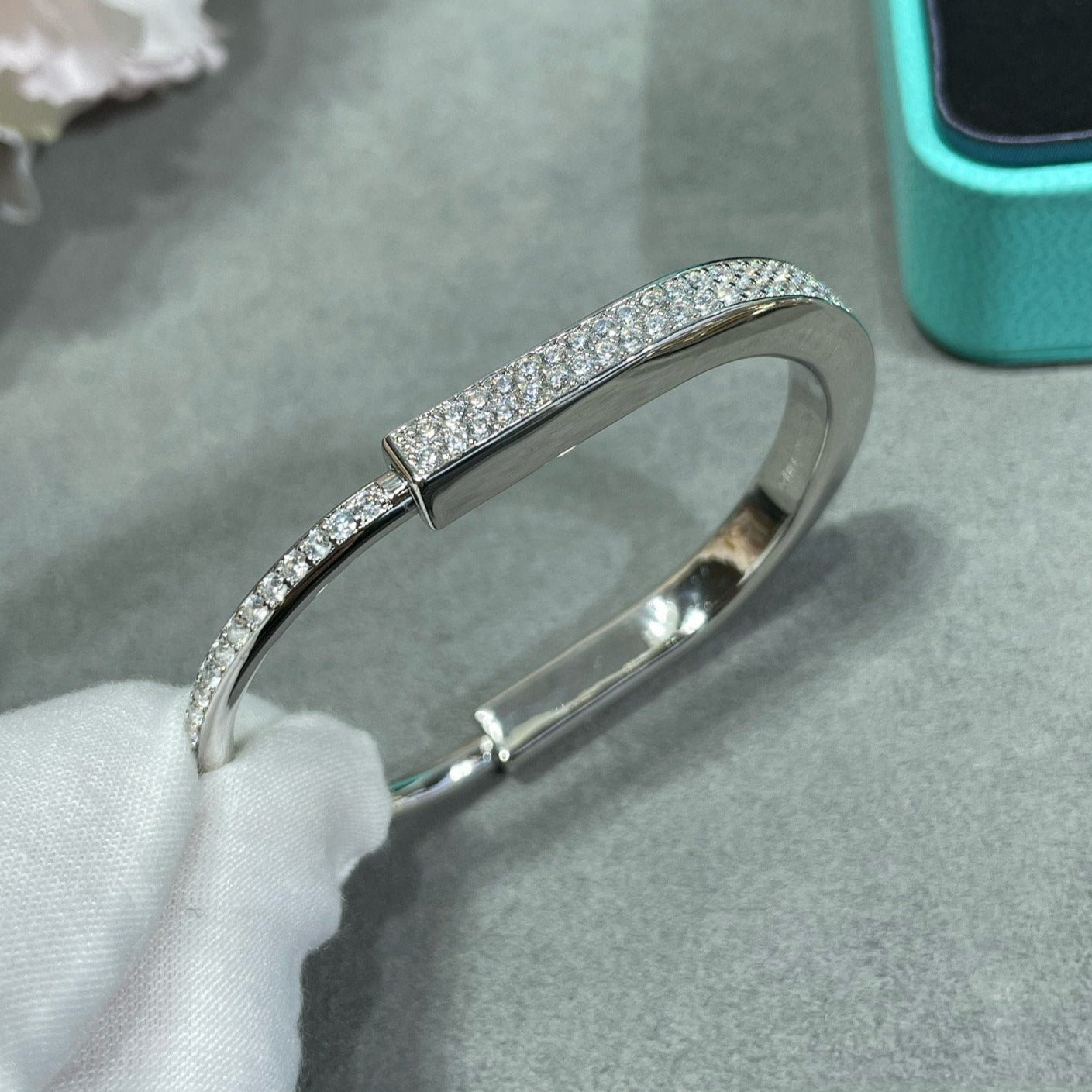 TIFFANY LOCK BRACELET DIAMOND PAVED