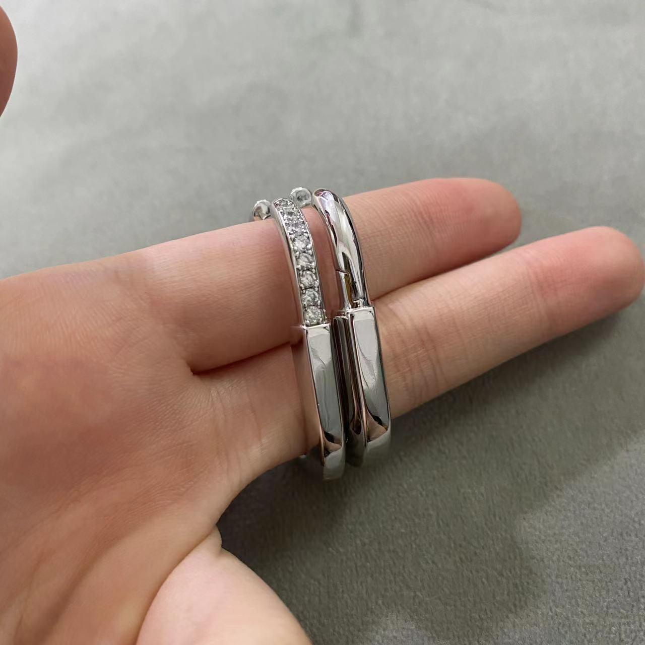 TIFFANY LOCK MEDIUM DIAMNOND EARRINGS