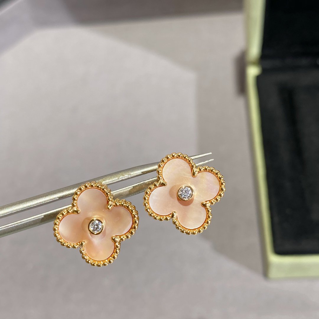 Van Cleef & Arpels CLOVER PINK MOP 1 DIAMOND STUD EARRINGS