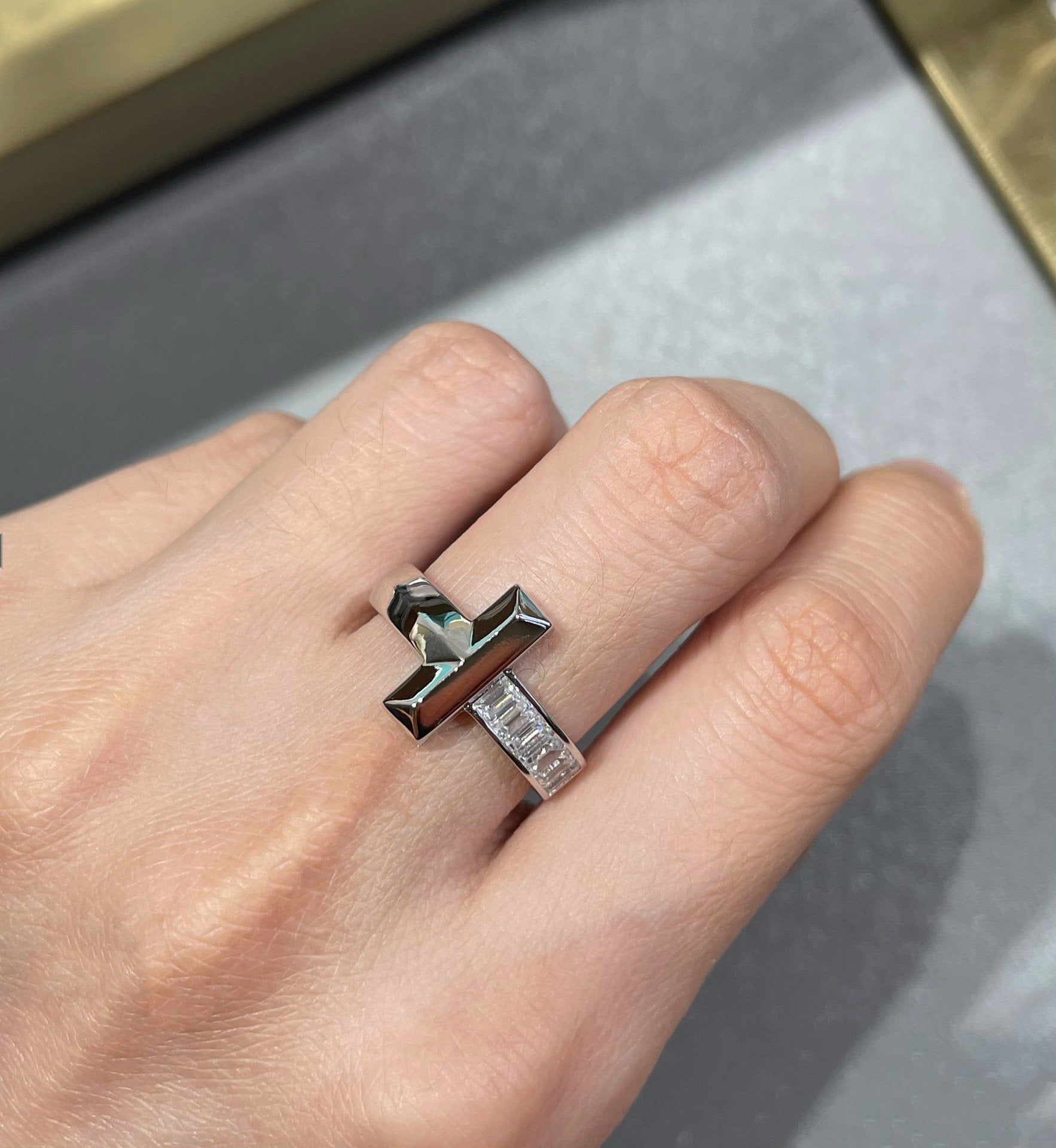 TIFFANY T1 WIDE 4.5MM DIAMOND RING