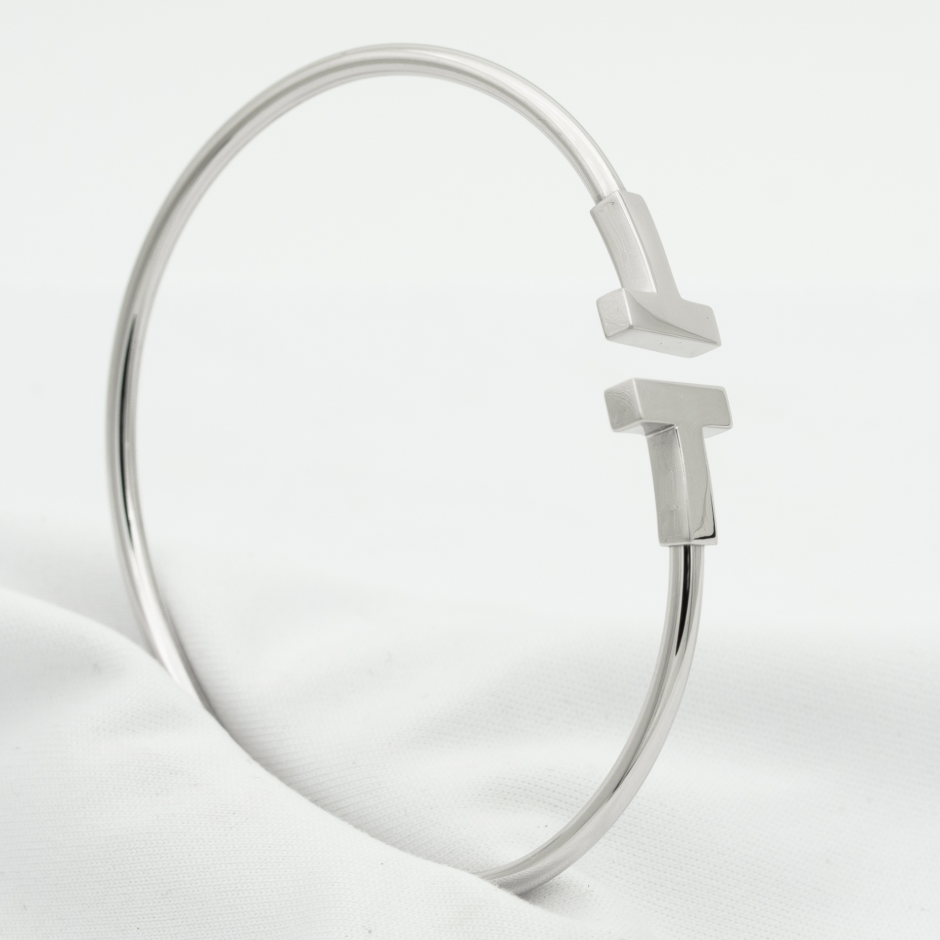 TIFFANY T BRACELET 1.8MM