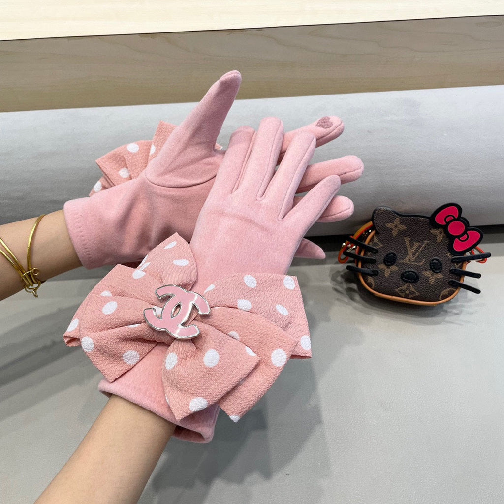 CHANEL GLOVES IN ROSE PINK MIX WHITE WOOL 454574