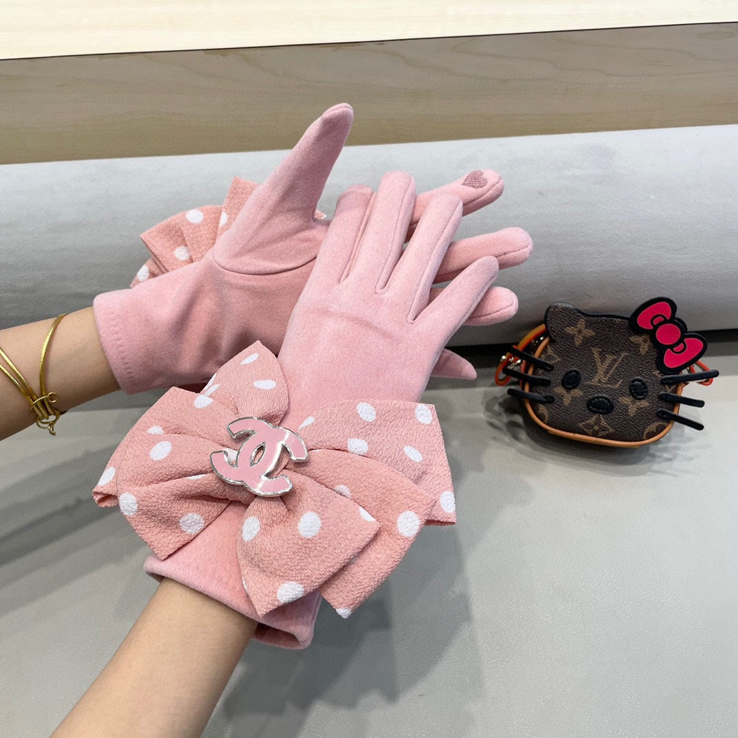 CHANEL GLOVES IN ROSE PINK MIX WHITE WOOL 454574