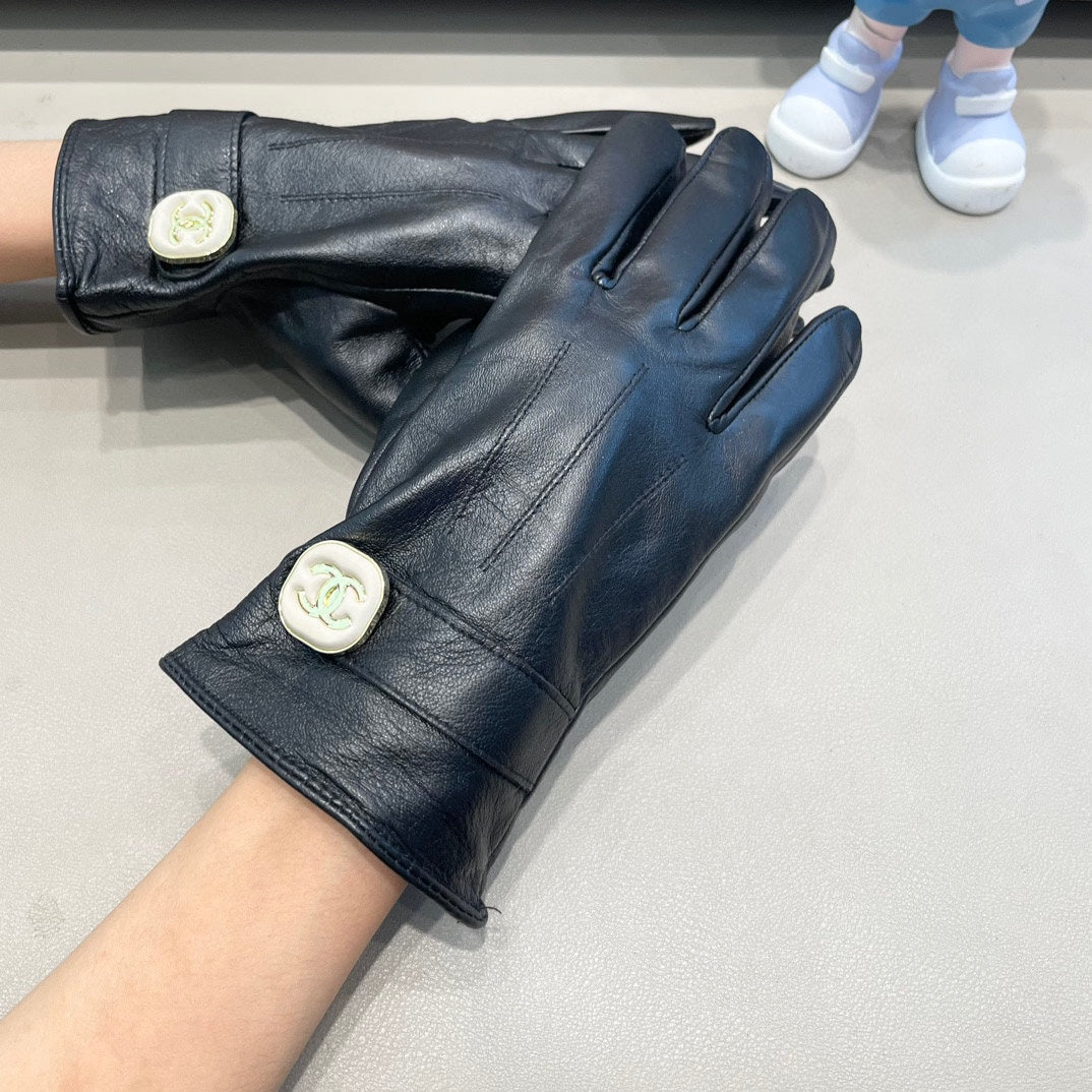 CHANEL GLOVES IN BLACK LAMBSKIN 463791