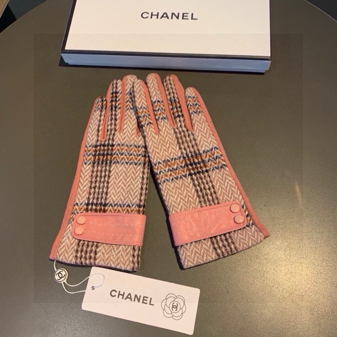 CHANEL GLOVES IN COLORFUL WOOL 429244