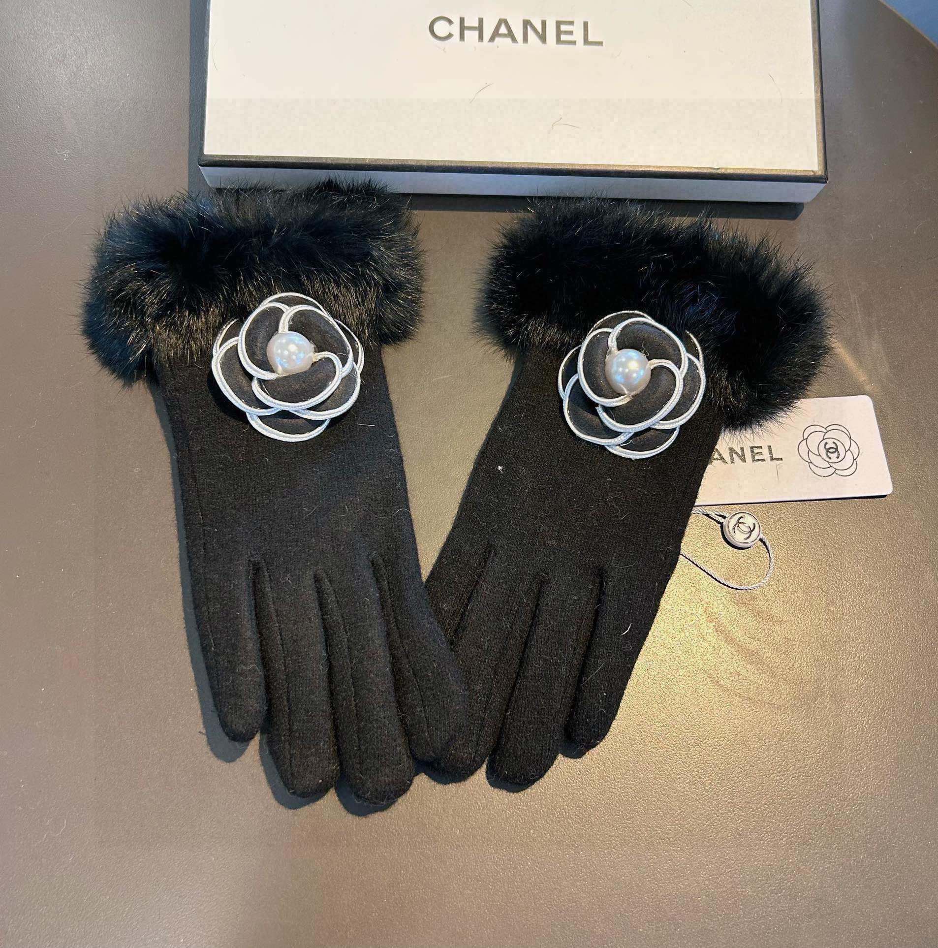 CHANEL GLOVES IN BLACK WOOL WITH RABBIT FUR 439141