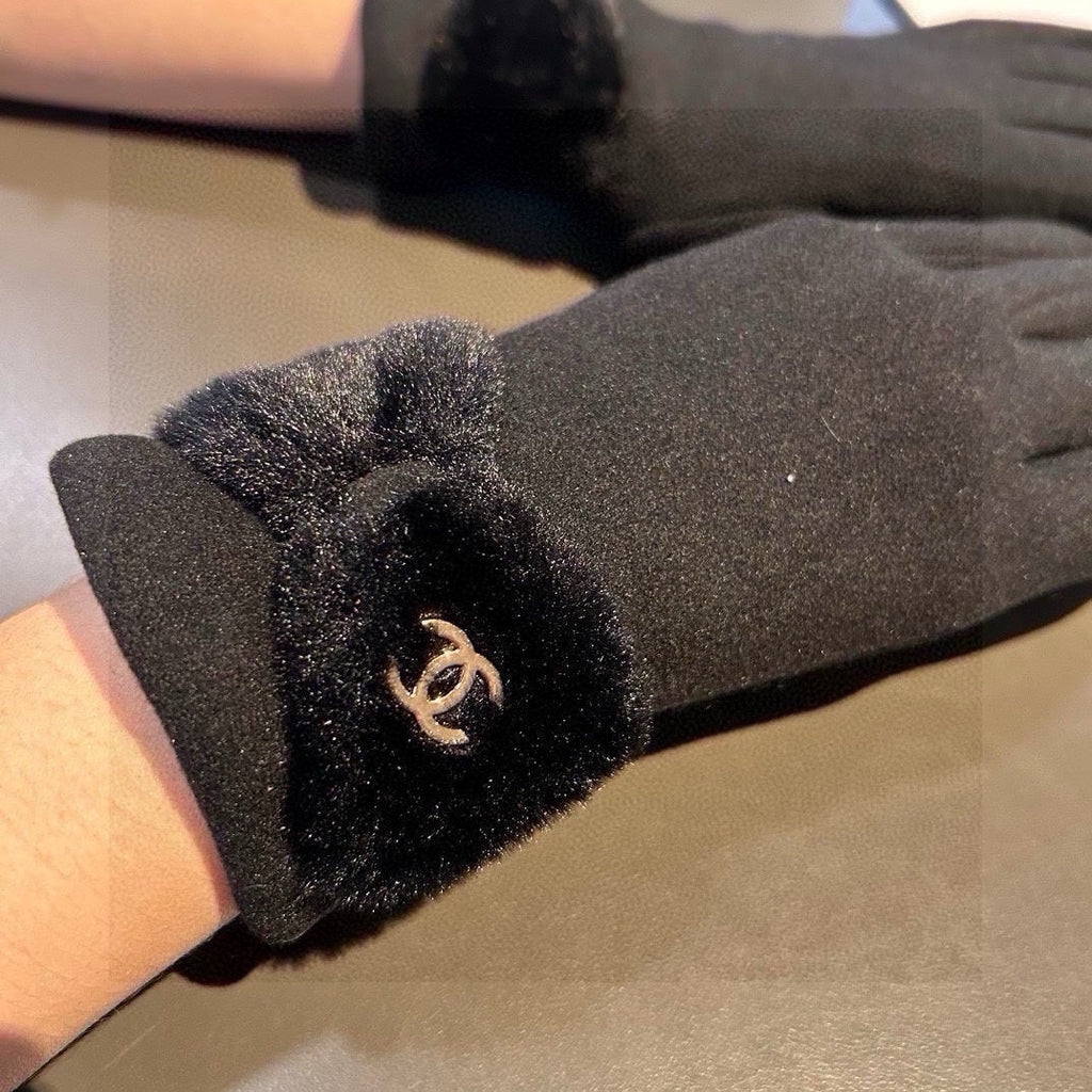 CHANEL GLOVES IN BLACK WOOL WITH RABBIT FUR 456297