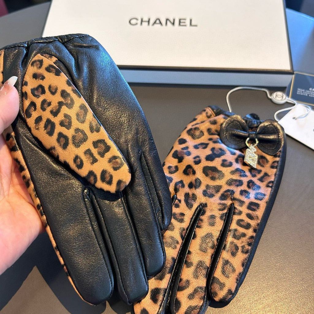 CHANEL GLOVES IN PERU BROWN MONOGRAM LAMBSKIN 465005