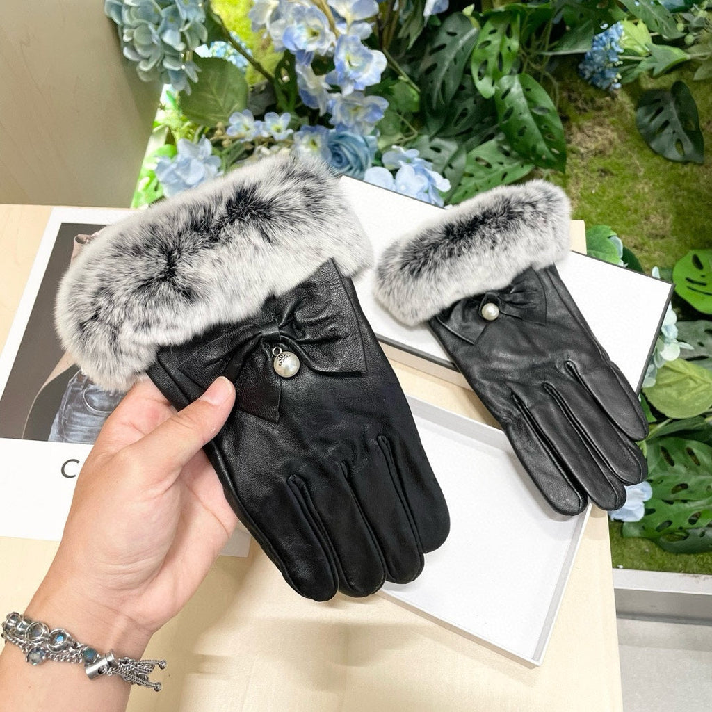 CHANEL GLOVES IN BLACK LAMBSKIN WITH RABBIT FUR 465072